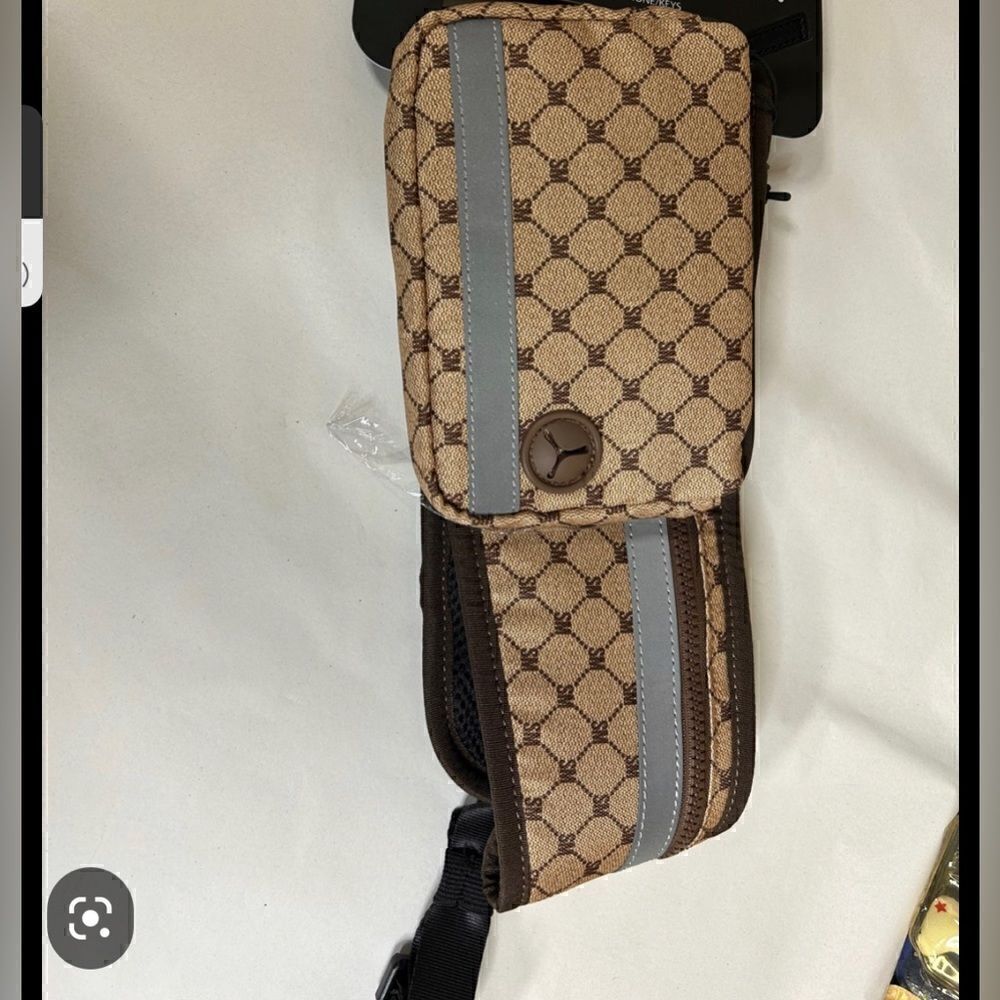 Steve Madden Dog Walking Belt Bag - Picture 6 of 6